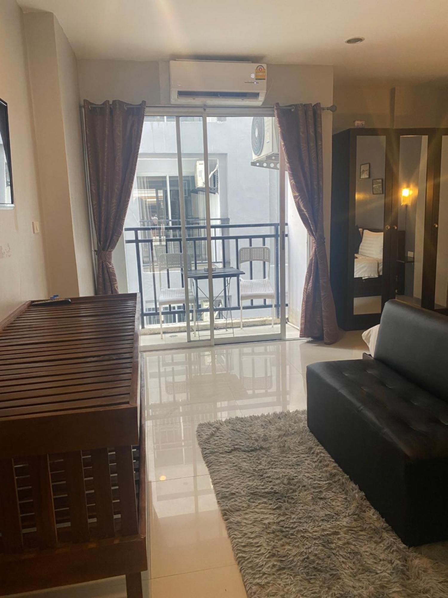 Holiday Home Patong Bagian luar foto