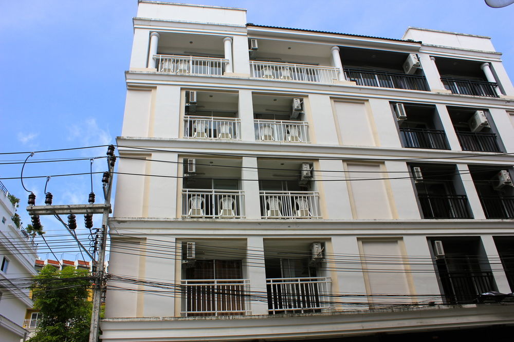 Holiday Home Patong Bagian luar foto