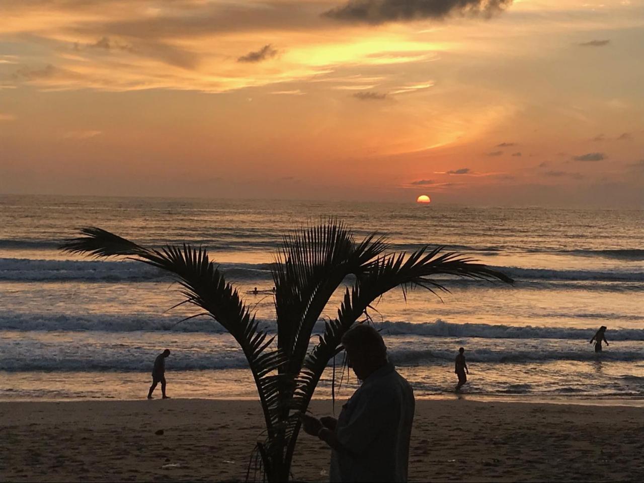 Holiday Home Patong Bagian luar foto