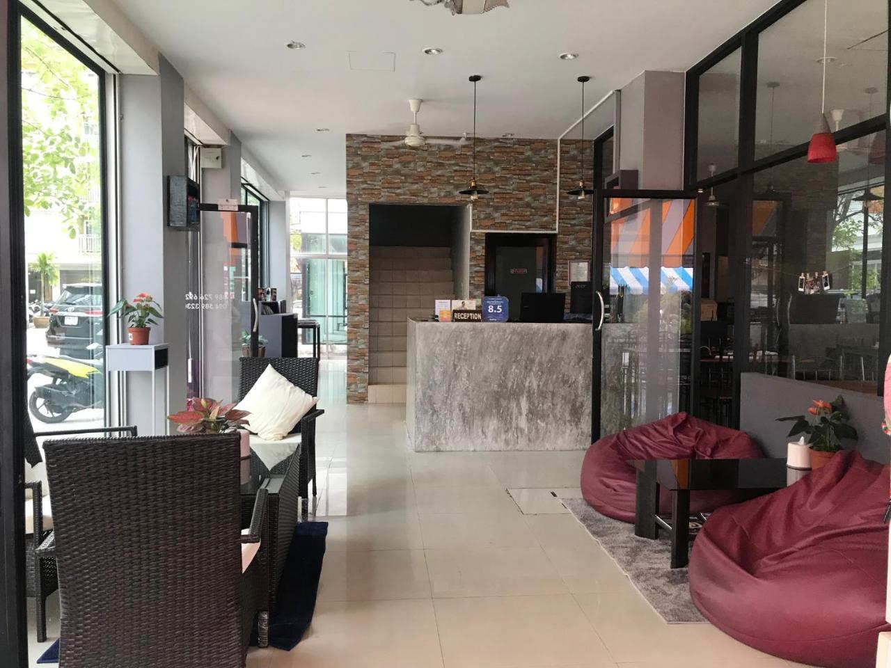 Holiday Home Patong Bagian luar foto